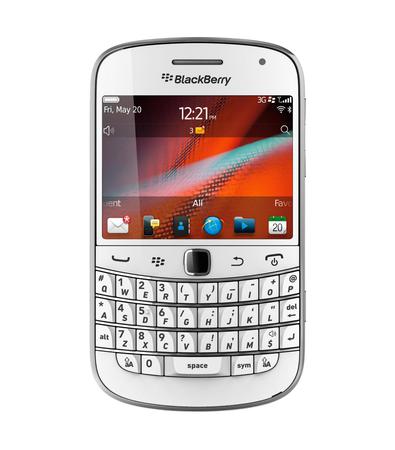 Смартфон BlackBerry Bold 9900 White Retail - Москва